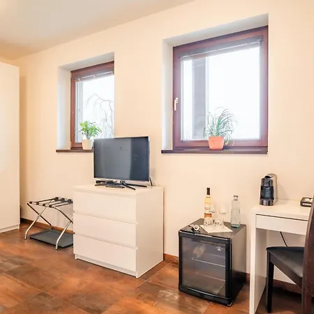 Rooms & Restaurace Na Jitrach Semice Exterior photo