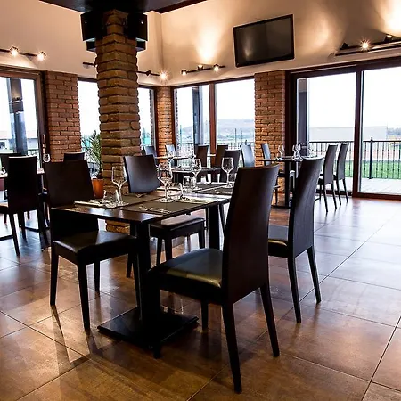 Rooms & Restaurace Na Jitrach Semice Exterior photo